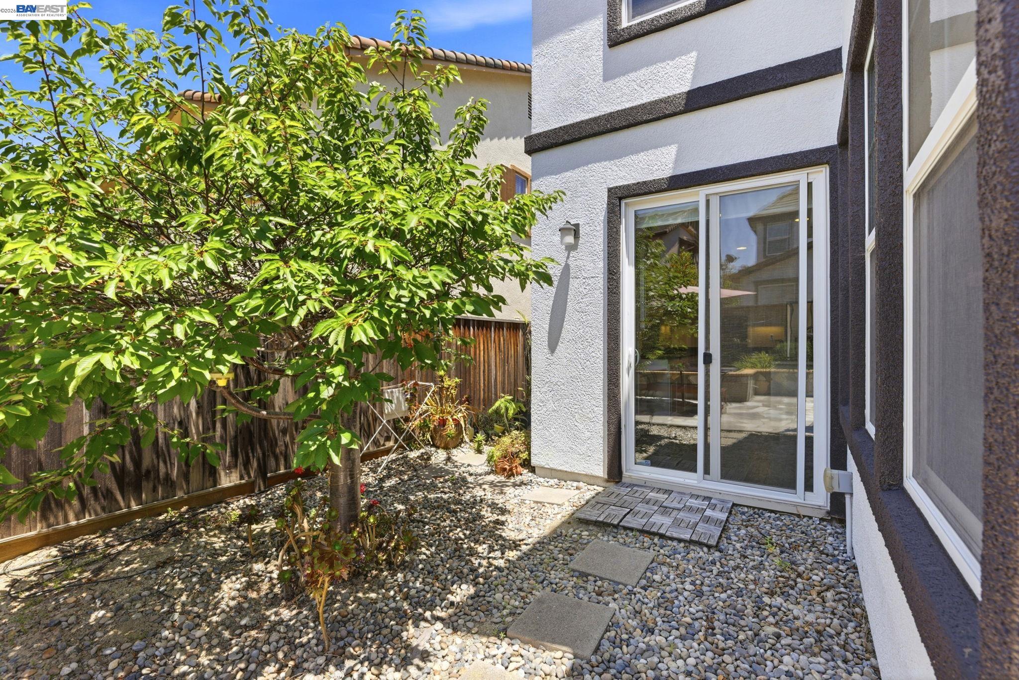 5029 Queensbury Way San Ramon, CA 94582 - Photo 39 of 58 a house with a tree in front