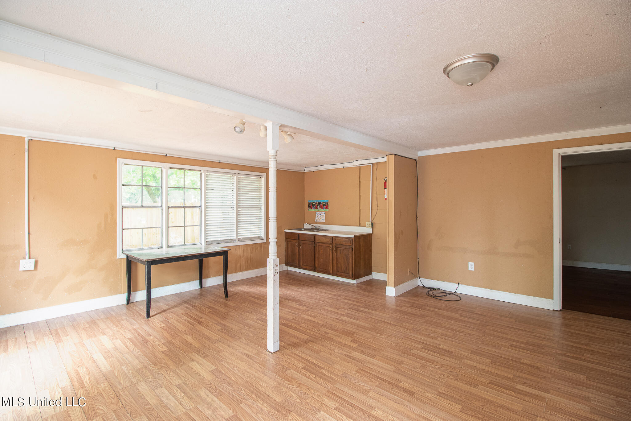 1703 Ridgeway Drive Biloxi, MS 39531 - Photo 6 of 14 1703 Ridgeland-99008