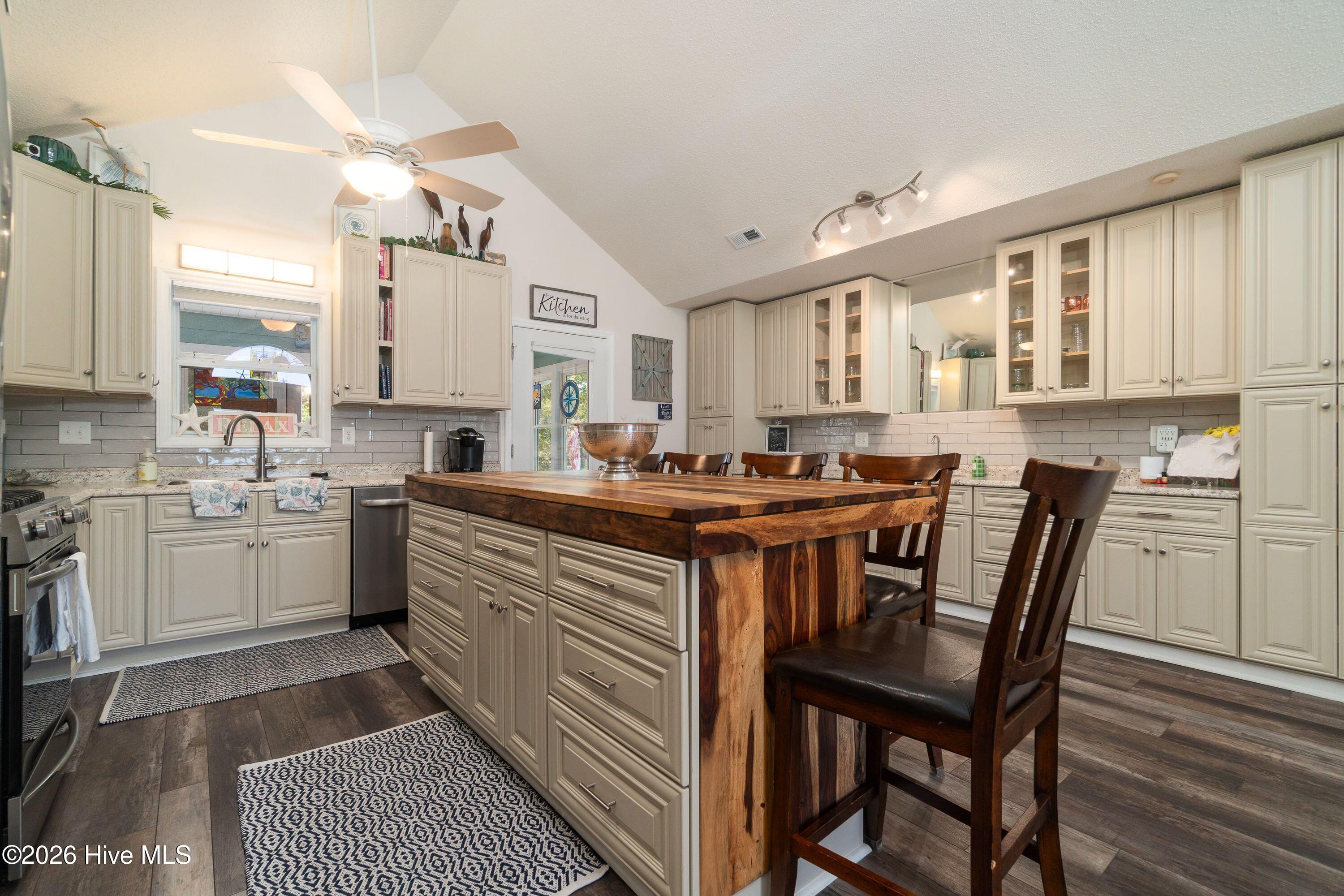 330 Cape Lookout Loop Emerald Isle, NC 28594 - Photo 25 of 80 custom island
