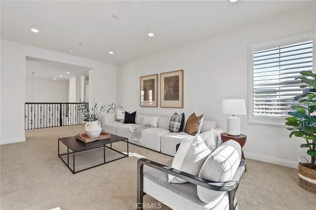 $2,485,000 | 5567 Heritage Oak Drive, Lake Forest, CA 92679