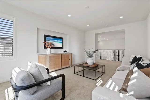 $2,485,000 | 5567 Heritage Oak Drive, Lake Forest, CA 92679