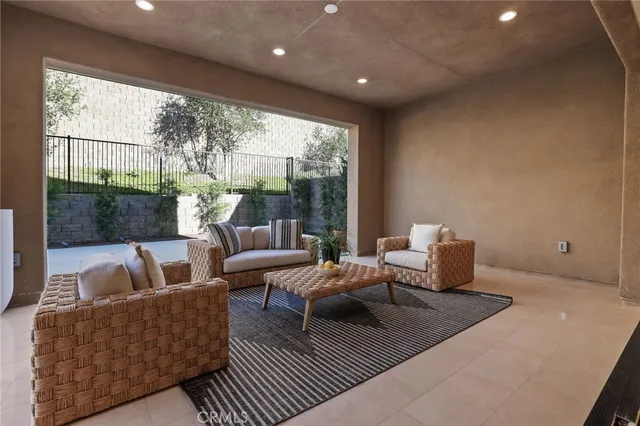 $2,485,000 | 5567 Heritage Oak Drive, Lake Forest, CA 92679