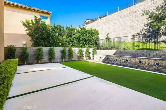 $2,485,000 | 5567 Heritage Oak Drive, Lake Forest, CA 92679