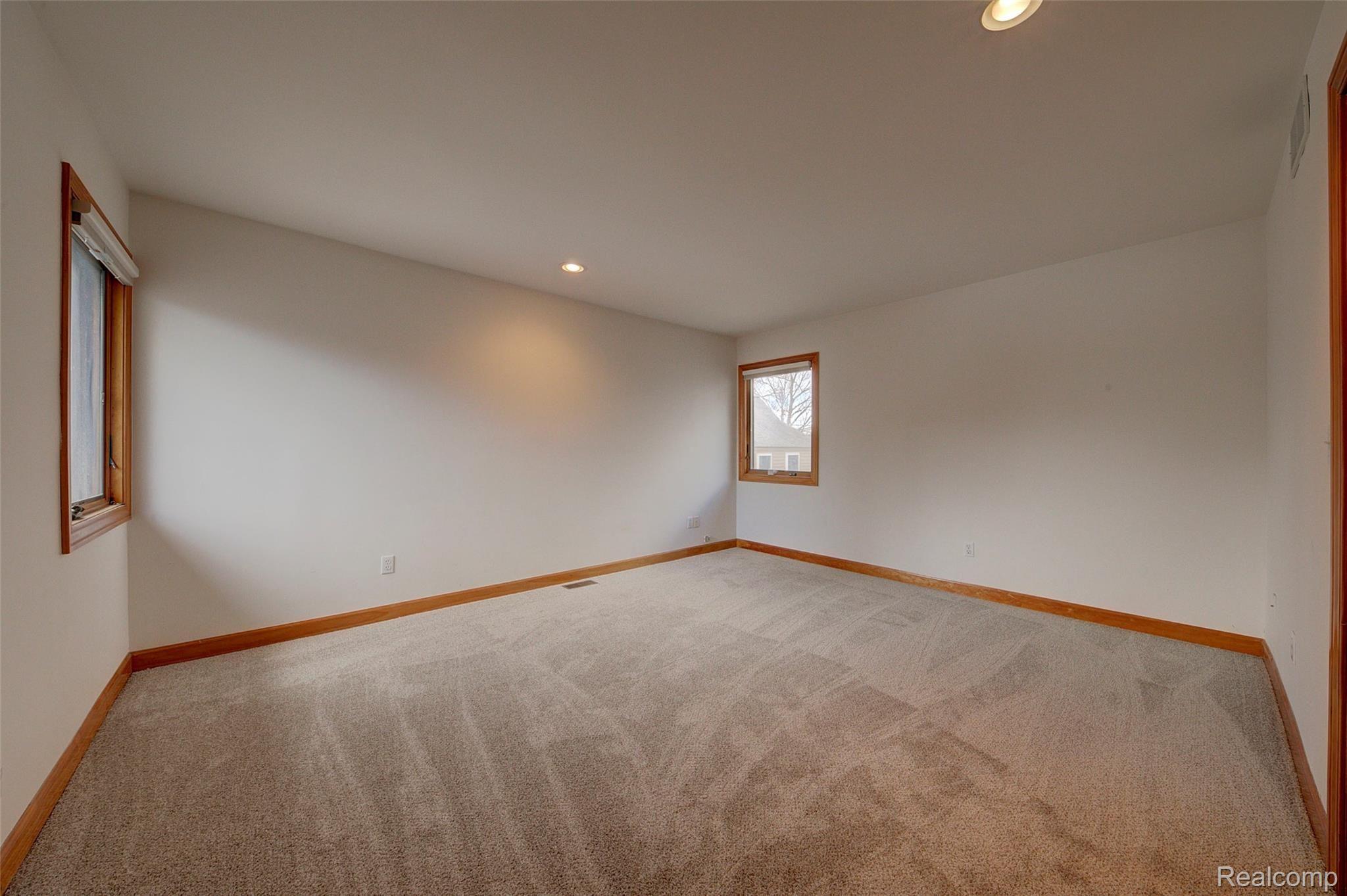 7154 Hatchery Road Waterford, MI 48327 - Photo 48 of 80 BEDROOM