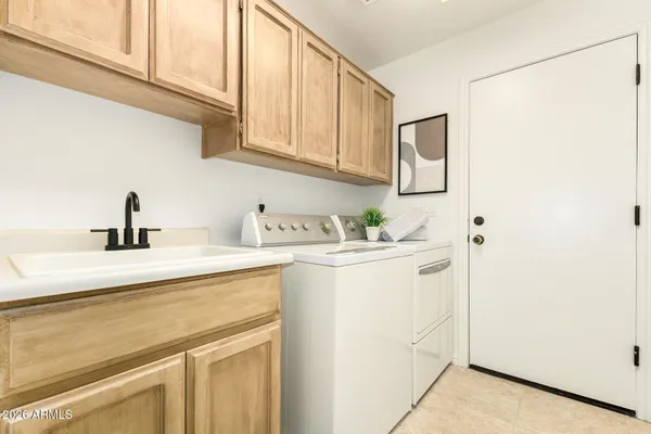 $925,000 | 3326 East Rocky Slope Drive, Phoenix, AZ 85044