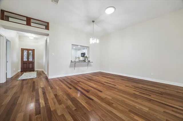 $275,000 | 3326 South Country Meadows Lane, Pearland, TX 77584