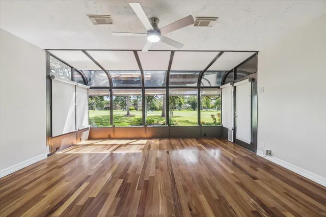 $275,000 | 3326 South Country Meadows Lane, Pearland, TX 77584