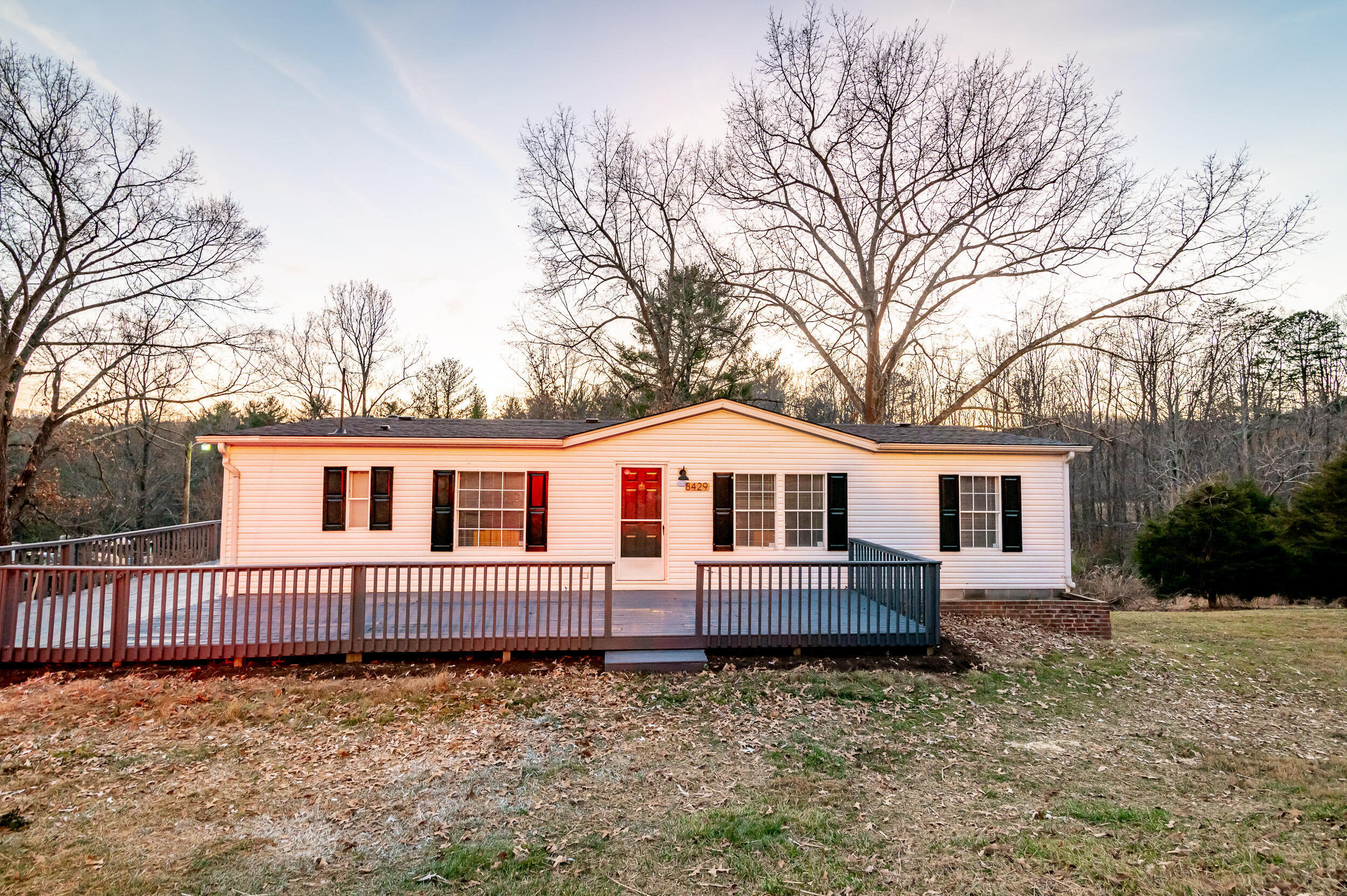 8429 Holly Tree Road Boones Mill, VA 24065 - Photo 2 of 21 DSC_4440