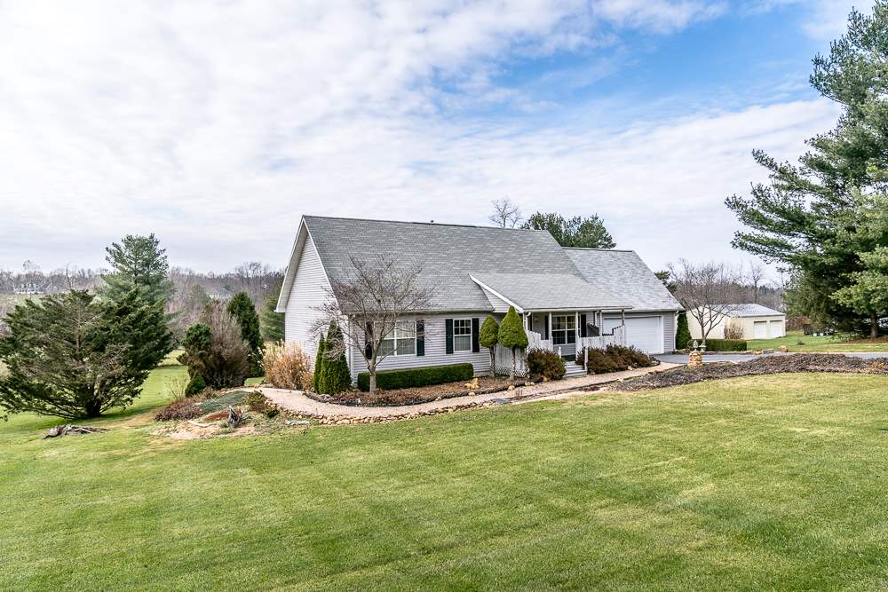 917 Patton Farm Road Stuarts Draft, VA 24477 - Photo 10 of 24 Gallery Image 10