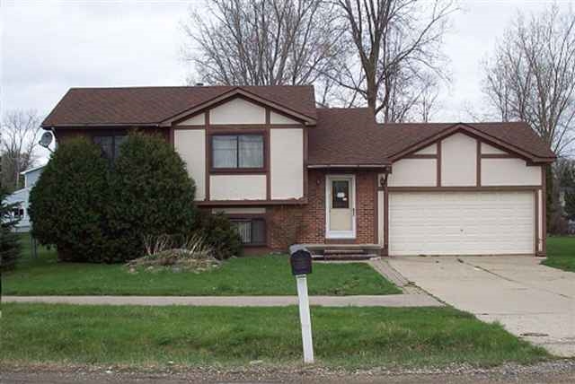 770 South Boulevard Rochester, MI 48307 - Photo 1 of 19 31241401.JPG