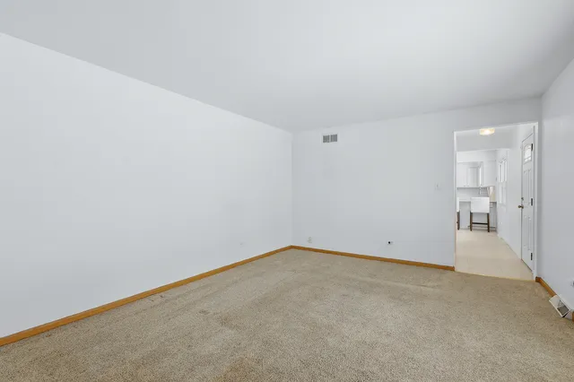 $619,000 | 7209 Grant Street, Darien, IL 60561