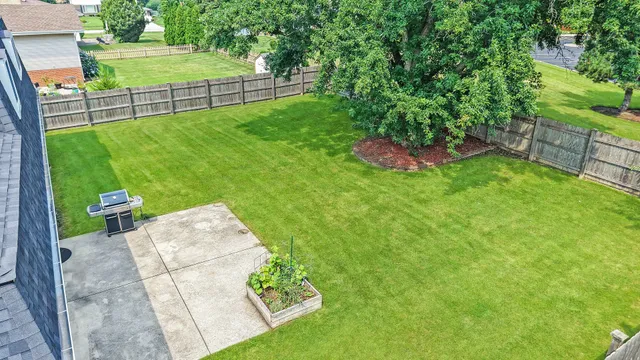 $619,000 | 7209 Grant Street, Darien, IL 60561