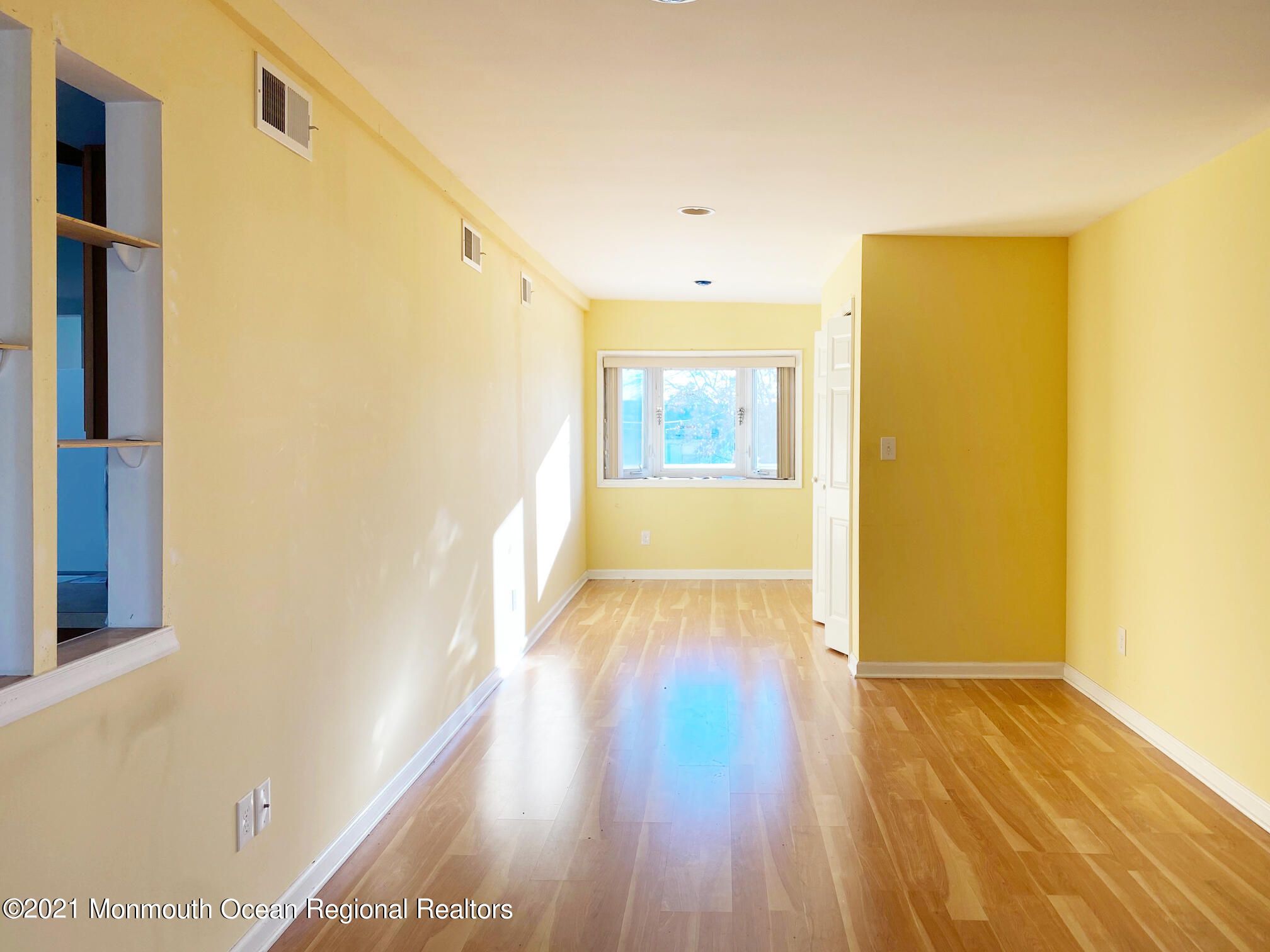 1064 Radio Road Little Egg Harbor, NJ 08087 - Photo 2 of 26 Entry.Living Room