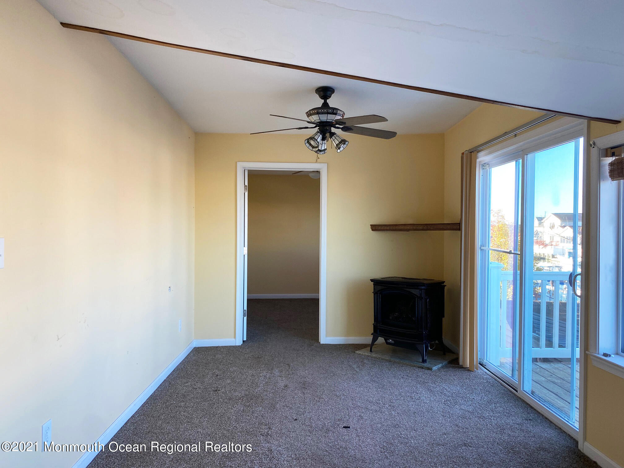 1064 Radio Road Little Egg Harbor, NJ 08087 - Photo 7 of 26 Family Room