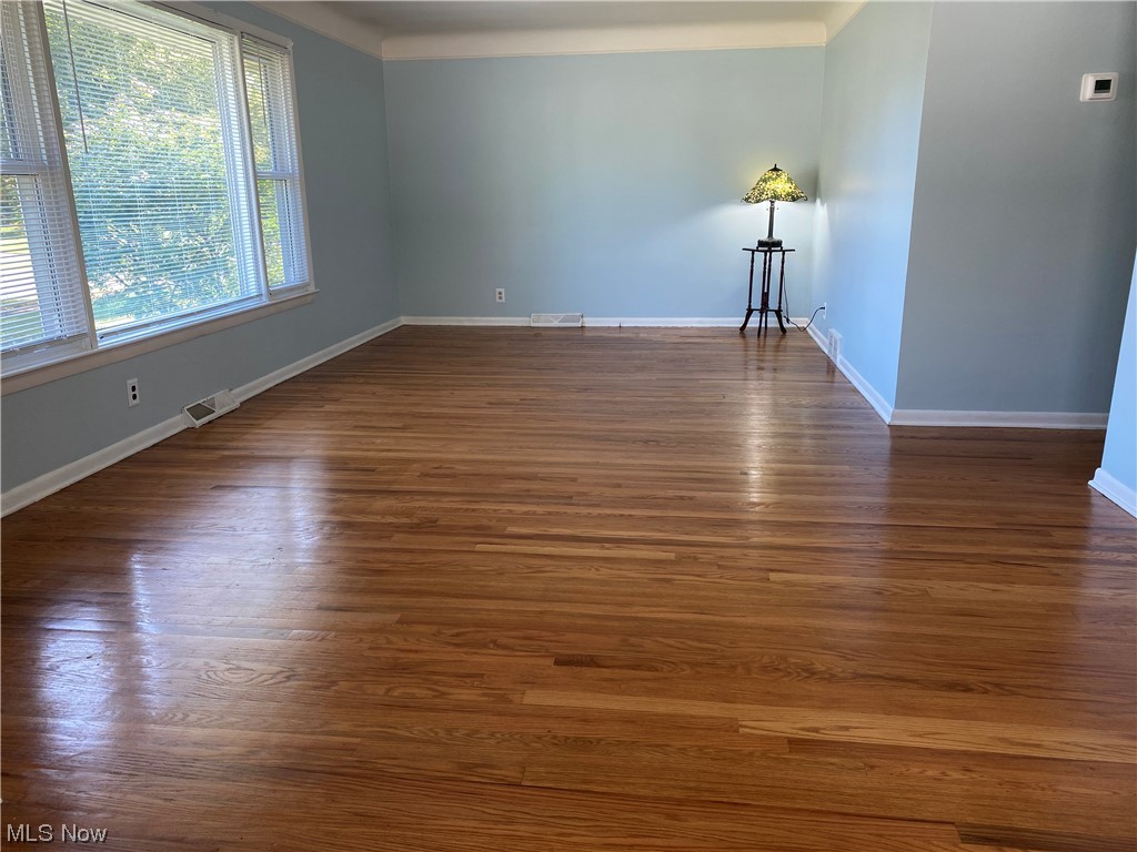 13806 Carpenter Road Garfield Heights, OH 44125 - Photo 6 of 29