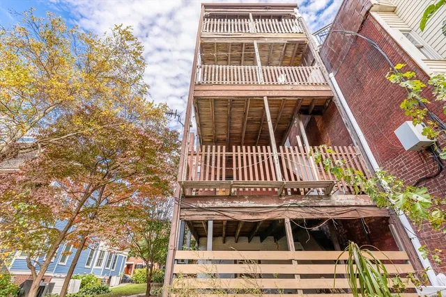 $6,200,000 | 46 High Street, Boston, MA 02129