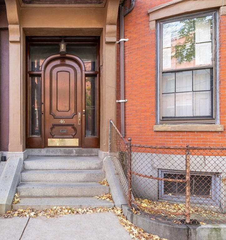 46 High Street Boston, MA 02129 - Photo 3 of 23