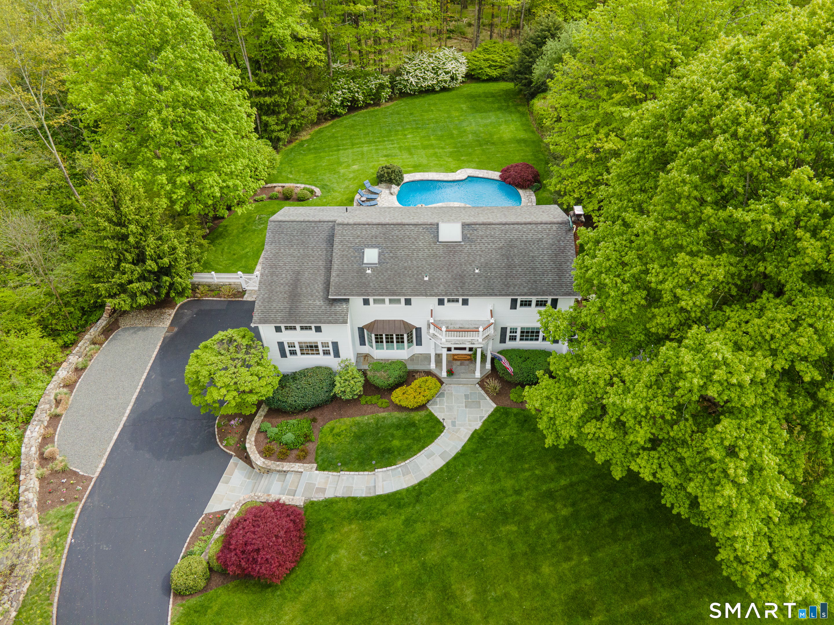 27 Webster Road Ridgefield, CT 06877 - Photo 2 of 40