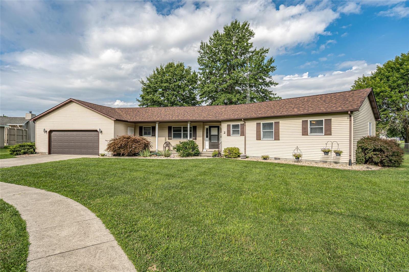 2 Ridge Drive Litchfield, IL 62056 - Photo 8 of 33 Gallery Image 8