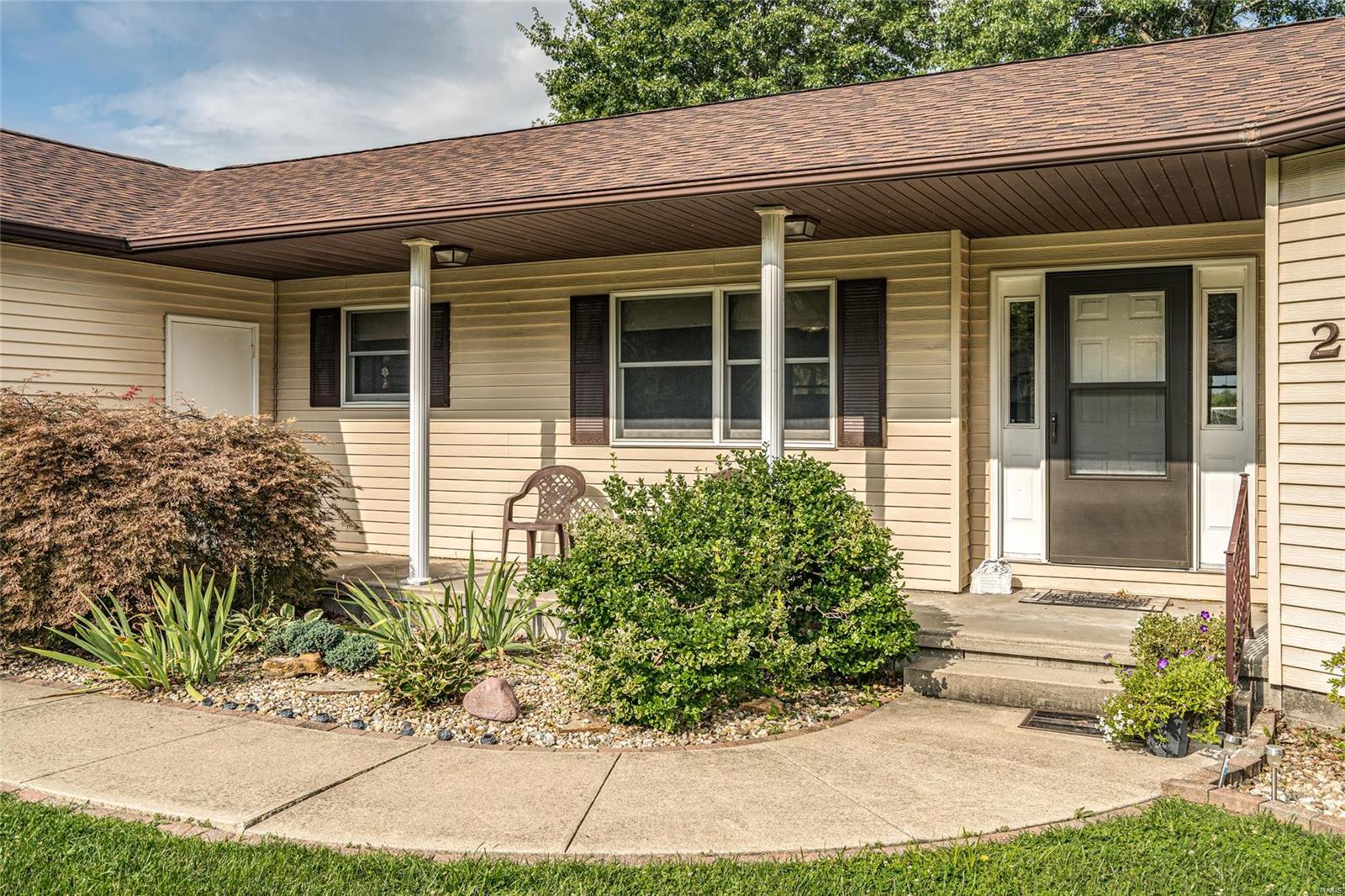 2 Ridge Drive Litchfield, IL 62056 - Photo 10 of 33 Gallery Image 10
