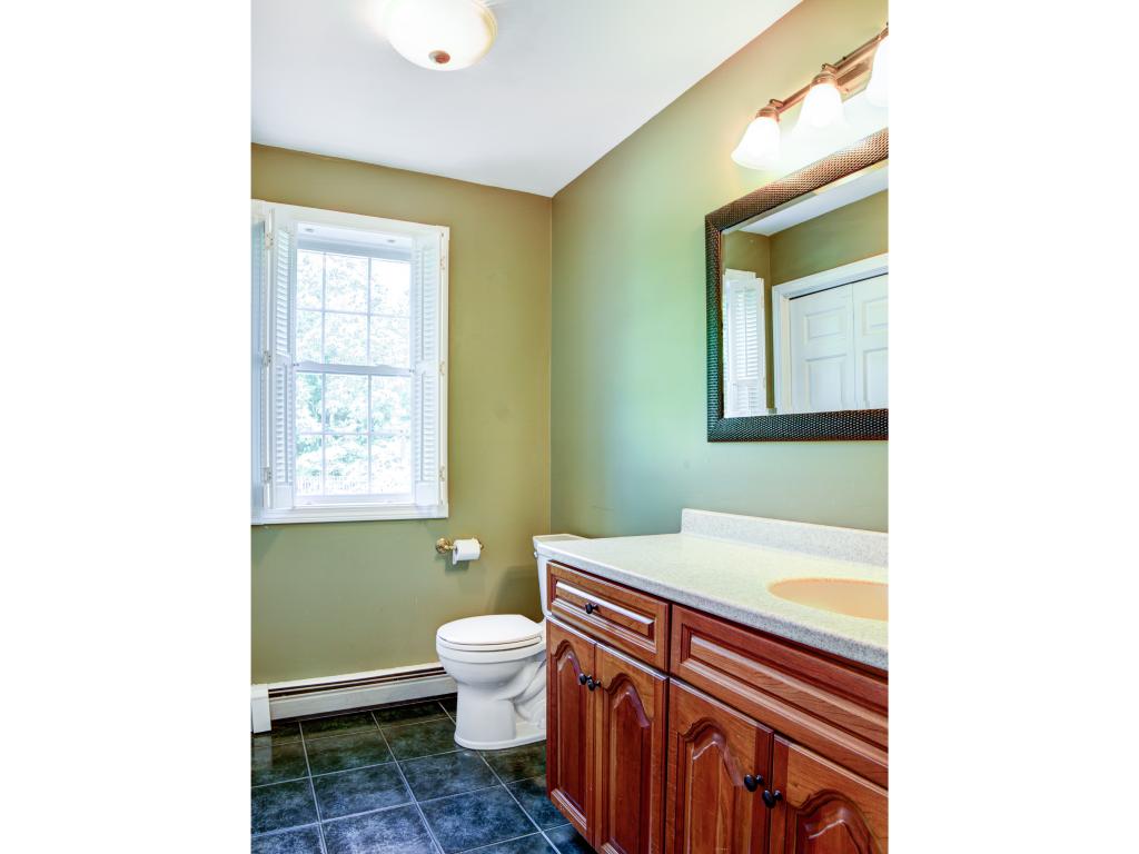 11 Merrill Crossing Bow, NH 03304 - Photo 13 of 33