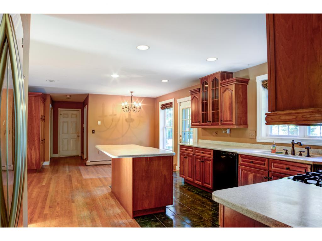 11 Merrill Crossing Bow, NH 03304 - Photo 8 of 33