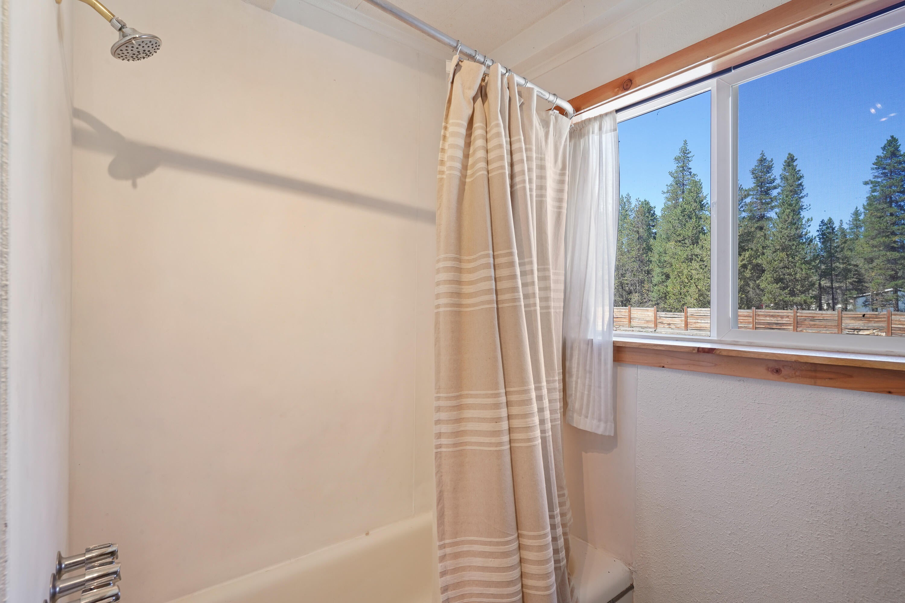 52844 Day Road La Pine, OR 97739 - Photo 21 of 36 DSC01637