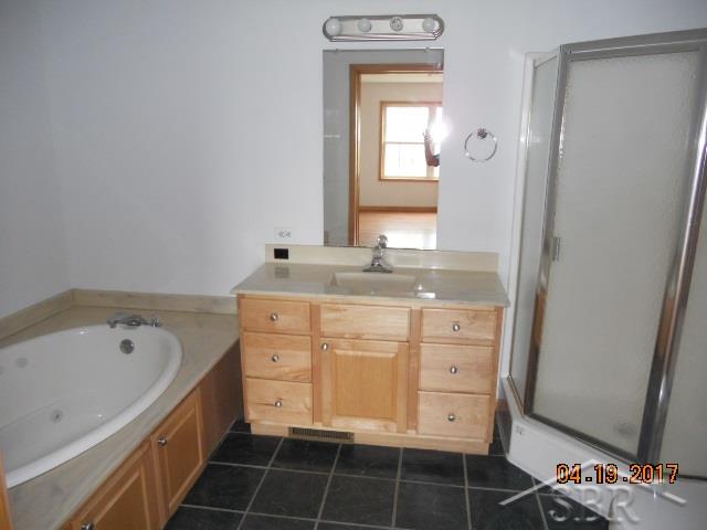 13107 Elms Road Birch Run, MI 48415 - Photo 10 of 21 Gallery Image 10