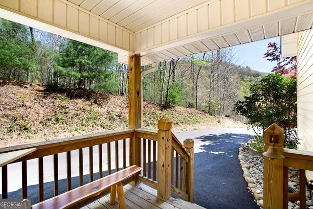 $522,500 | 105 Sharons Valley, Hayesville, NC 28904