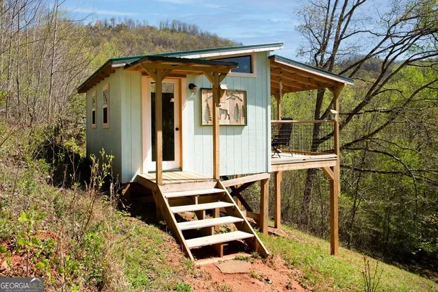 $522,500 | 105 Sharons Valley, Hayesville, NC 28904