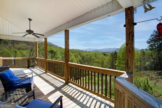 $522,500 | 105 Sharons Valley, Hayesville, NC 28904