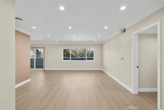 $949,000 | 1126 North Central Avenue, Unit 101, Glendale, CA 91202