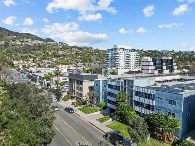 $949,000 | 1126 North Central Avenue, Unit 101, Glendale, CA 91202