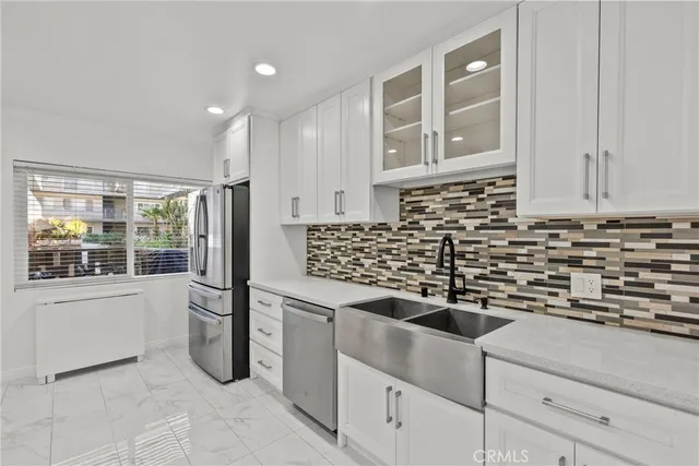 $949,000 | 1126 North Central Avenue, Unit 101, Glendale, CA 91202