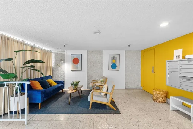 $949,000 | 1126 North Central Avenue, Unit 101, Glendale, CA 91202