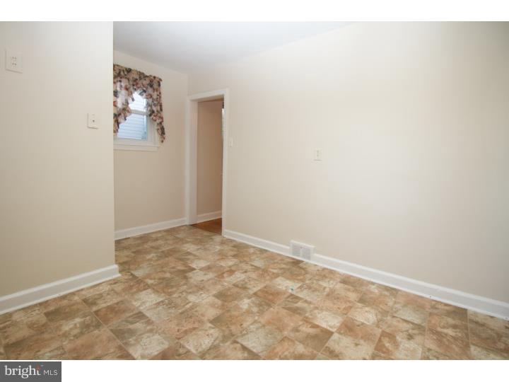 7410 Dungan Road Philadelphia, PA 19111 - Photo 10 of 23 Gallery Image 10