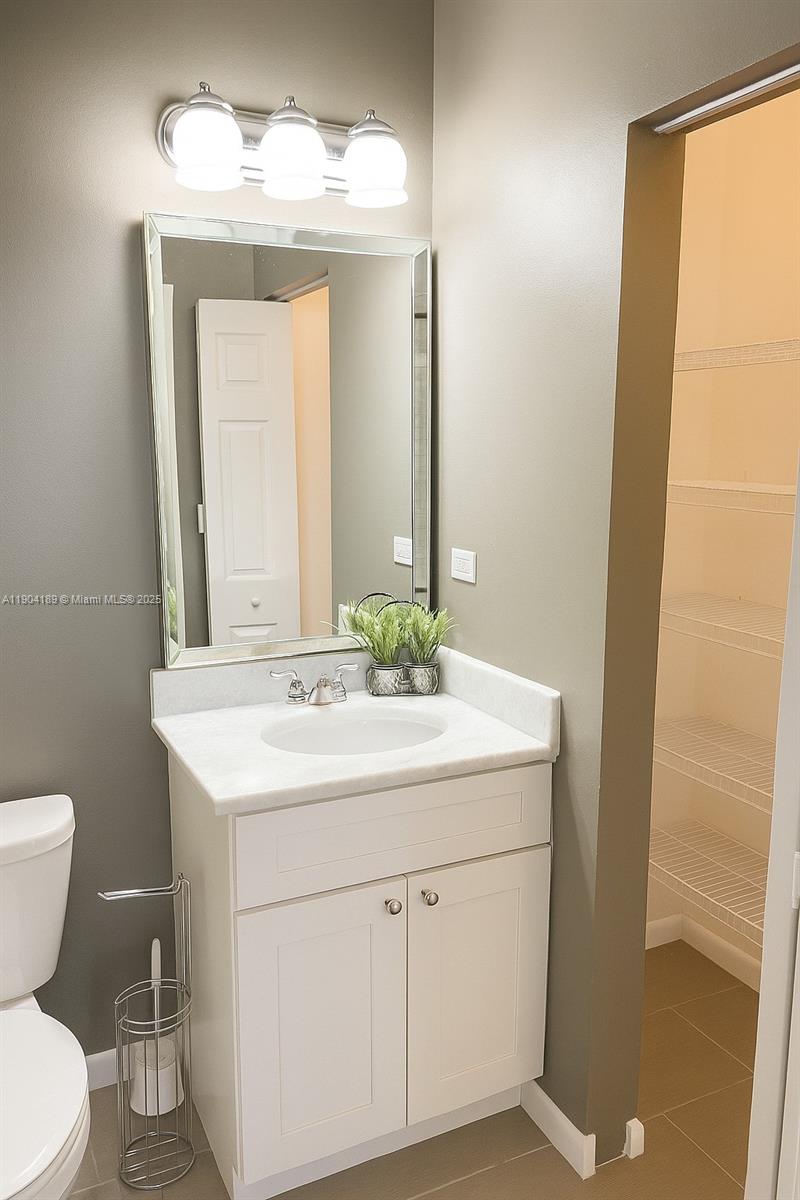 150 Regions Way Jupiter, FL 33458 - Photo 6 of 13