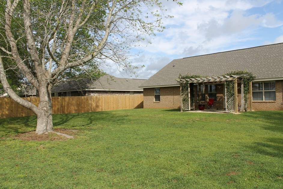 627 Fulton Loop Foley, AL 36535 - Photo 2 of 13