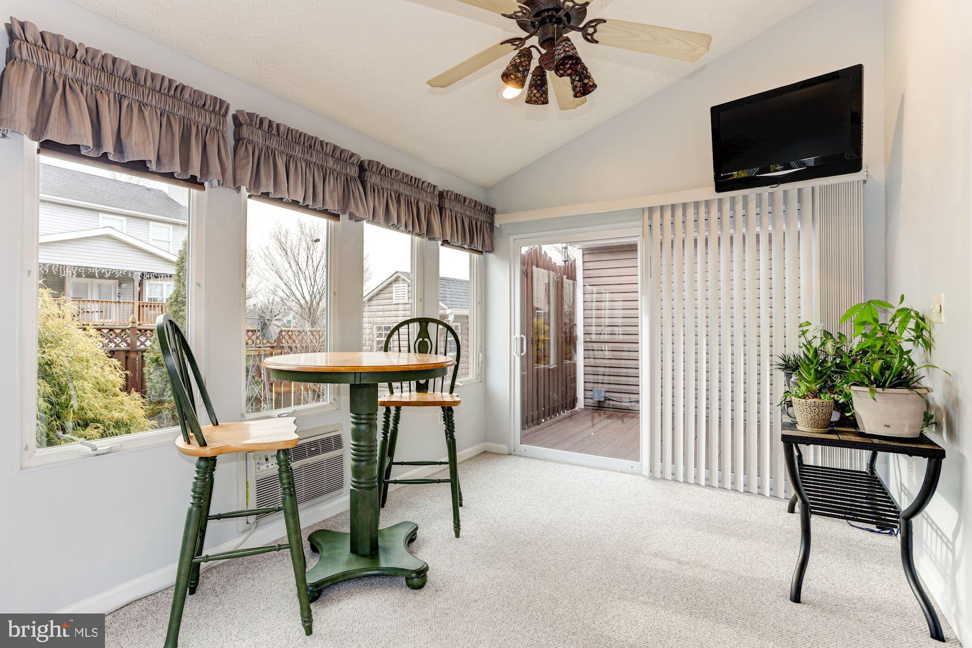 6689 Hunter Road Elkridge, MD 21075 - Photo 12 of 43 Sunroom