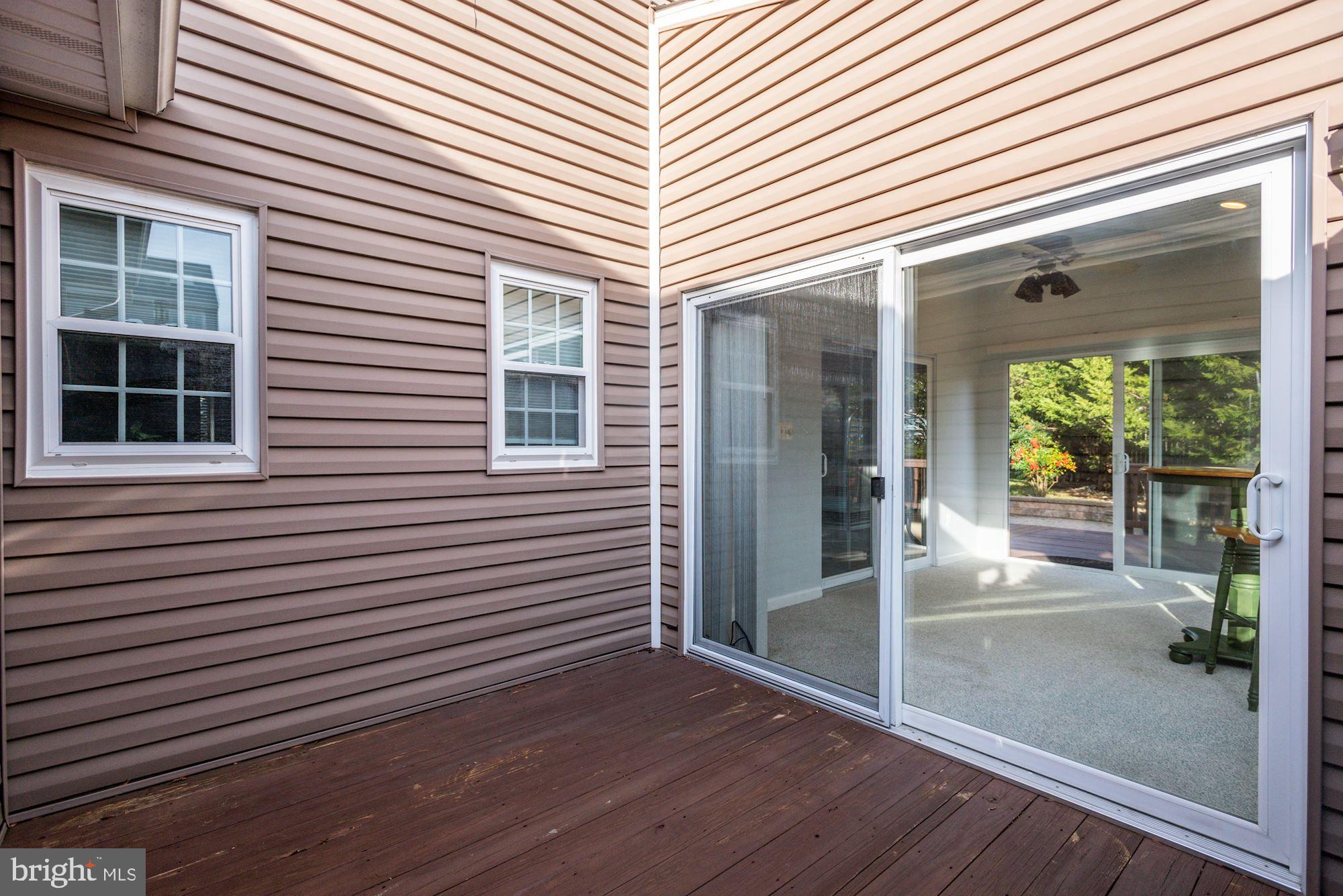 6689 Hunter Road Elkridge, MD 21075 - Photo 13 of 43 Private Hot Tub Deck