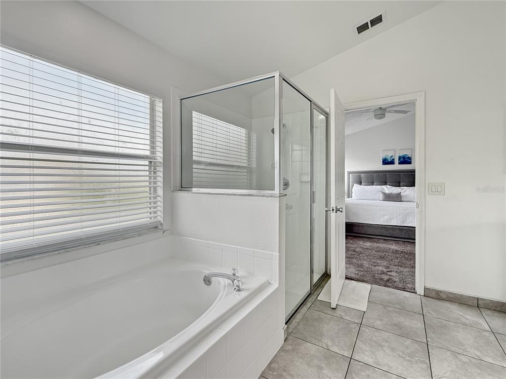 2512 Oneida Loop Kissimmee, FL 34747 - Photo 18 of 28