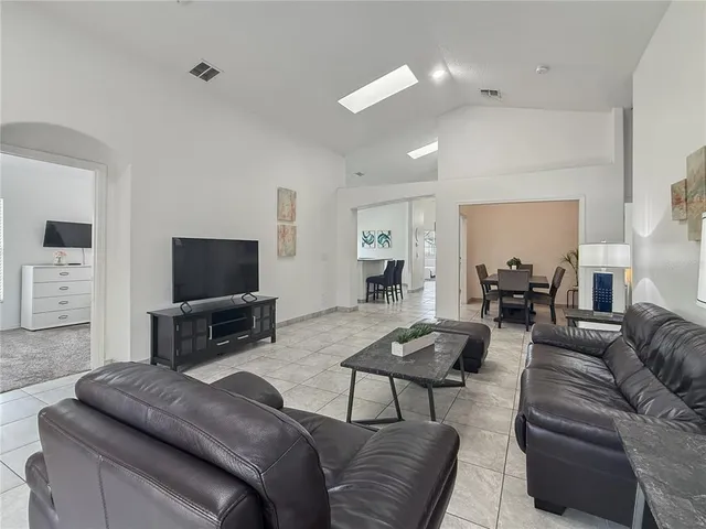 $3,150 | 2512 Oneida Loop, Kissimmee, FL 34747