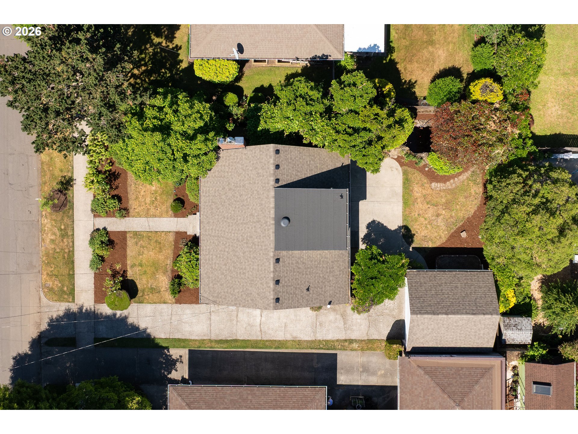 7541 Northeast Alameda Street Portland, OR 97213 - Photo 33 of 35 an aerial view of house with a yard