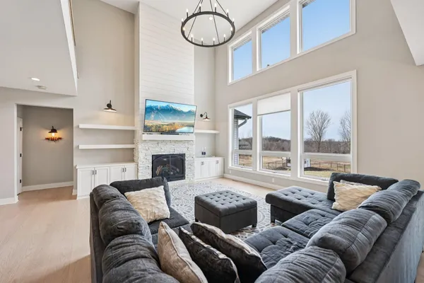 $1,500,000 | 19990 Fairlawn Avenue, Prior Lake, MN 55372