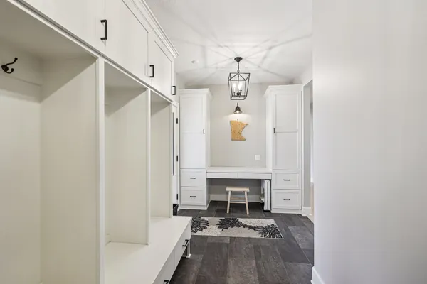 $1,500,000 | 19990 Fairlawn Avenue, Prior Lake, MN 55372