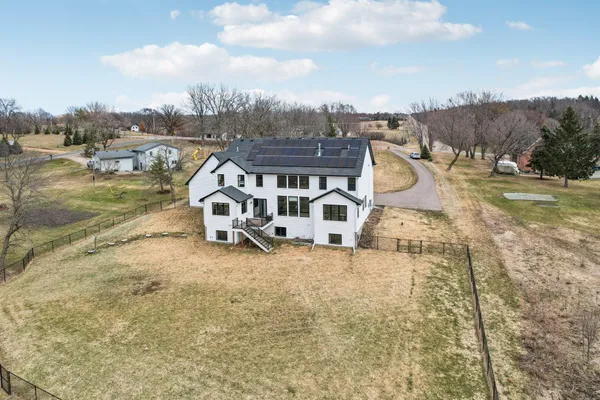 $1,500,000 | 19990 Fairlawn Avenue, Prior Lake, MN 55372