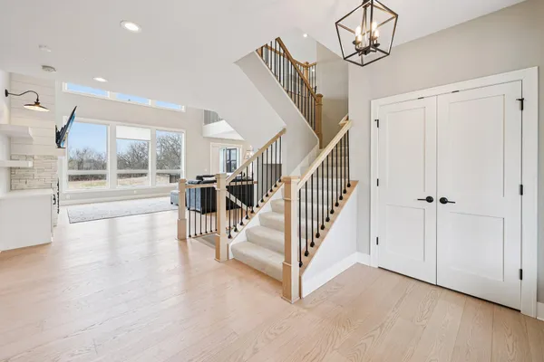 $1,500,000 | 19990 Fairlawn Avenue, Prior Lake, MN 55372