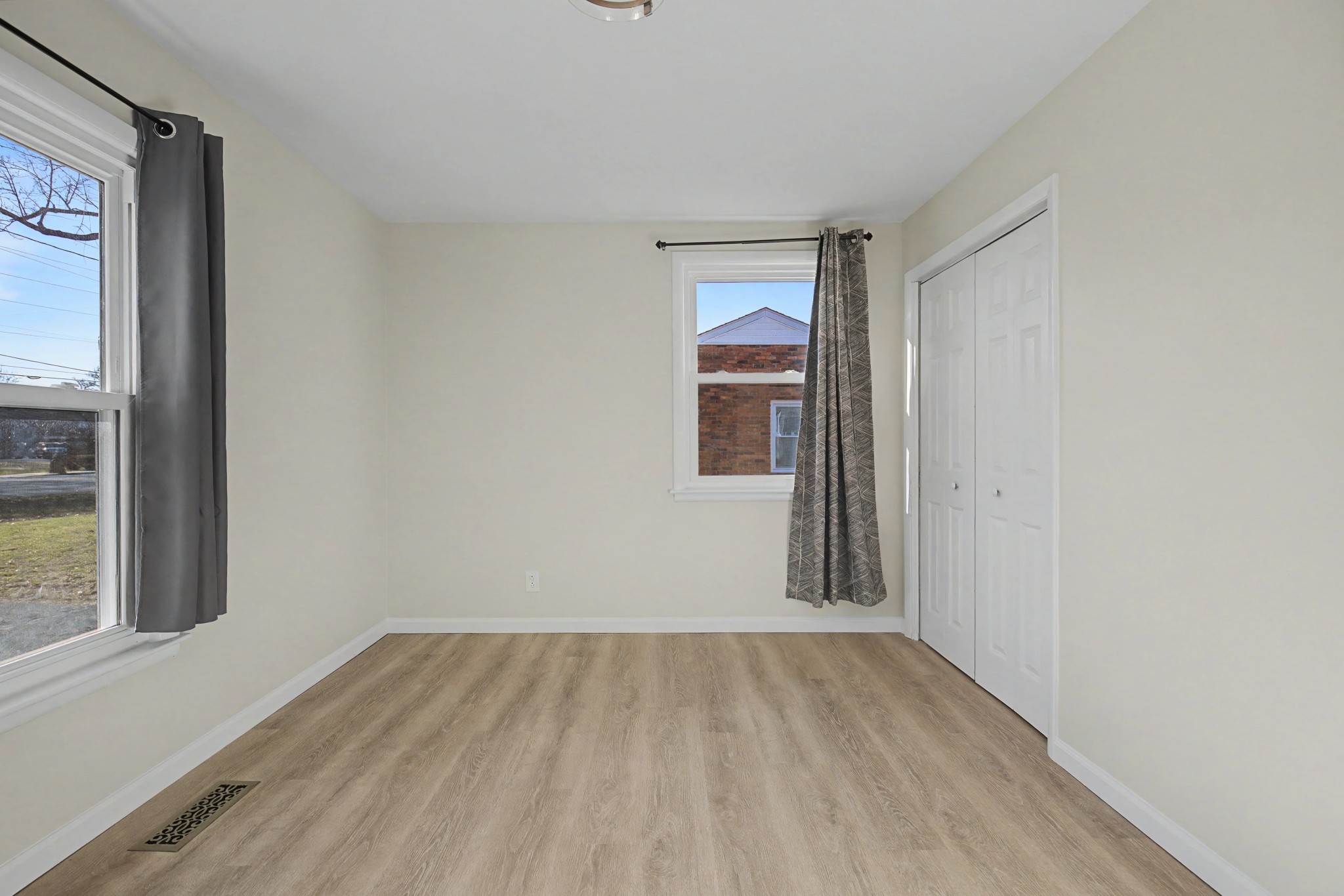 652 Harding Place Nashville, TN 37211 - Photo 15 of 32