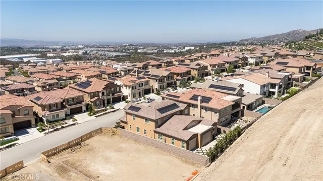 a view of city view and residential houses