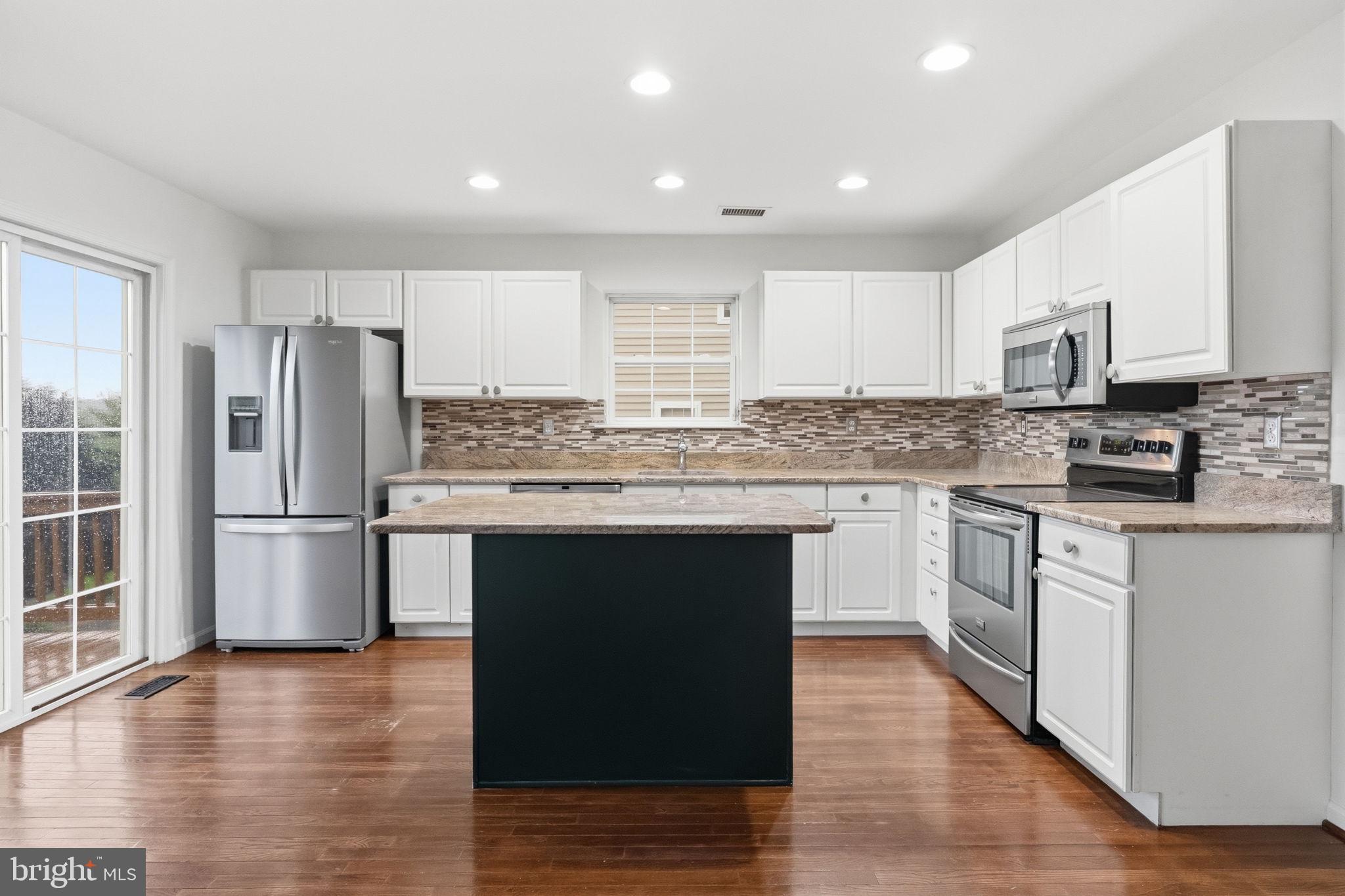 1400 Harbour Ridge Lane Downingtown, PA 19335 - Photo 11 of 36 Kitchen
